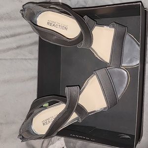 Kenneth Cole Reaction wedges